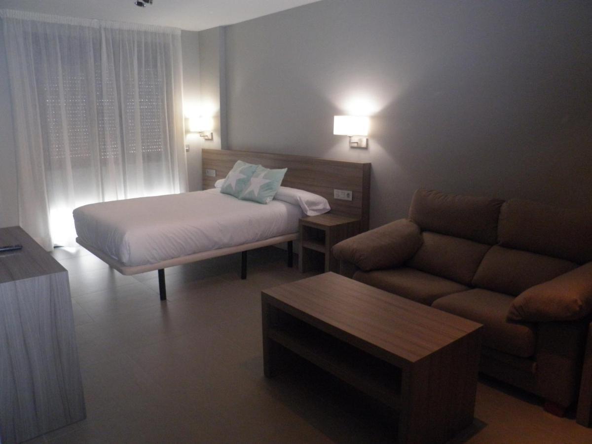 Apartamentos Santa Clara Alhaurín de la Torre Εξωτερικό φωτογραφία