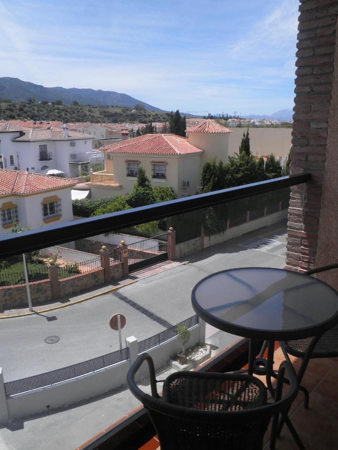 Apartamentos Santa Clara Alhaurín de la Torre Εξωτερικό φωτογραφία