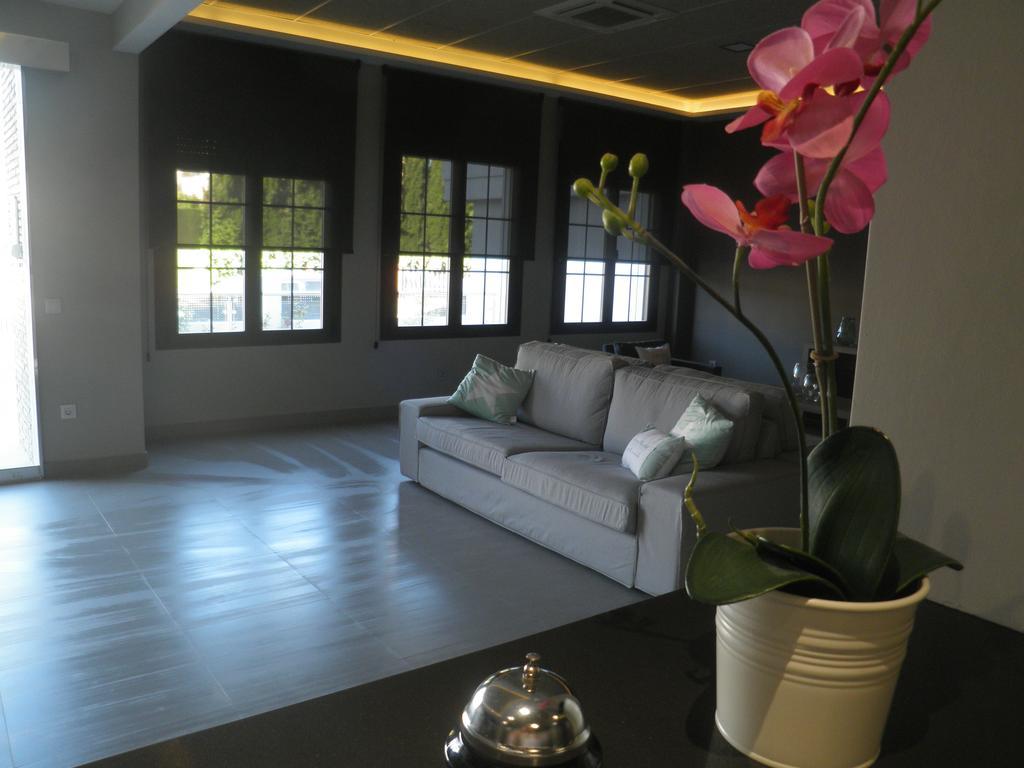 Apartamentos Santa Clara Alhaurín de la Torre Εξωτερικό φωτογραφία